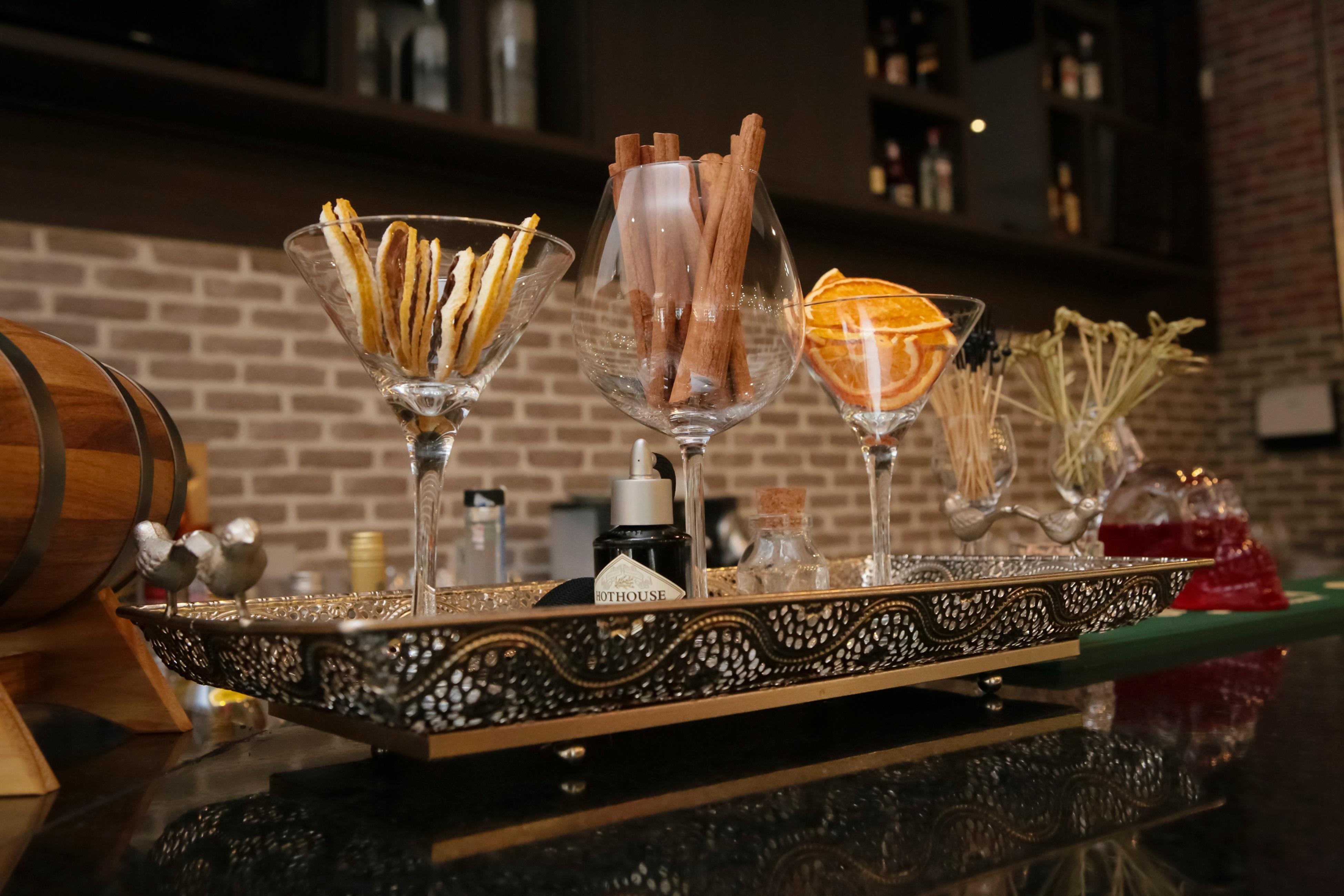 Готель Tryp By Wyndham Рібейран-Прету Екстер'єр фото A tray of garnishes