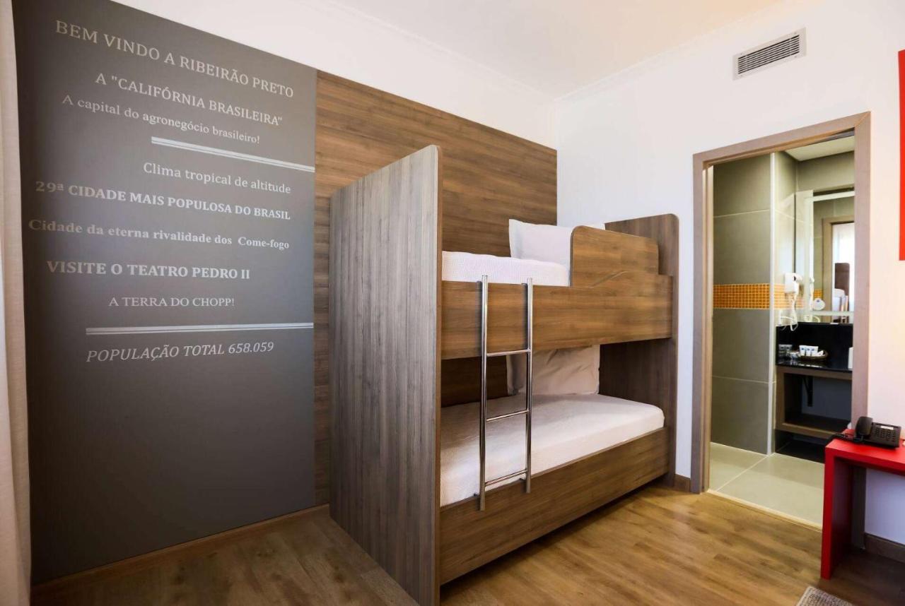 Готель Tryp By Wyndham Рібейран-Прету Екстер'єр фото A typical room at a hotel