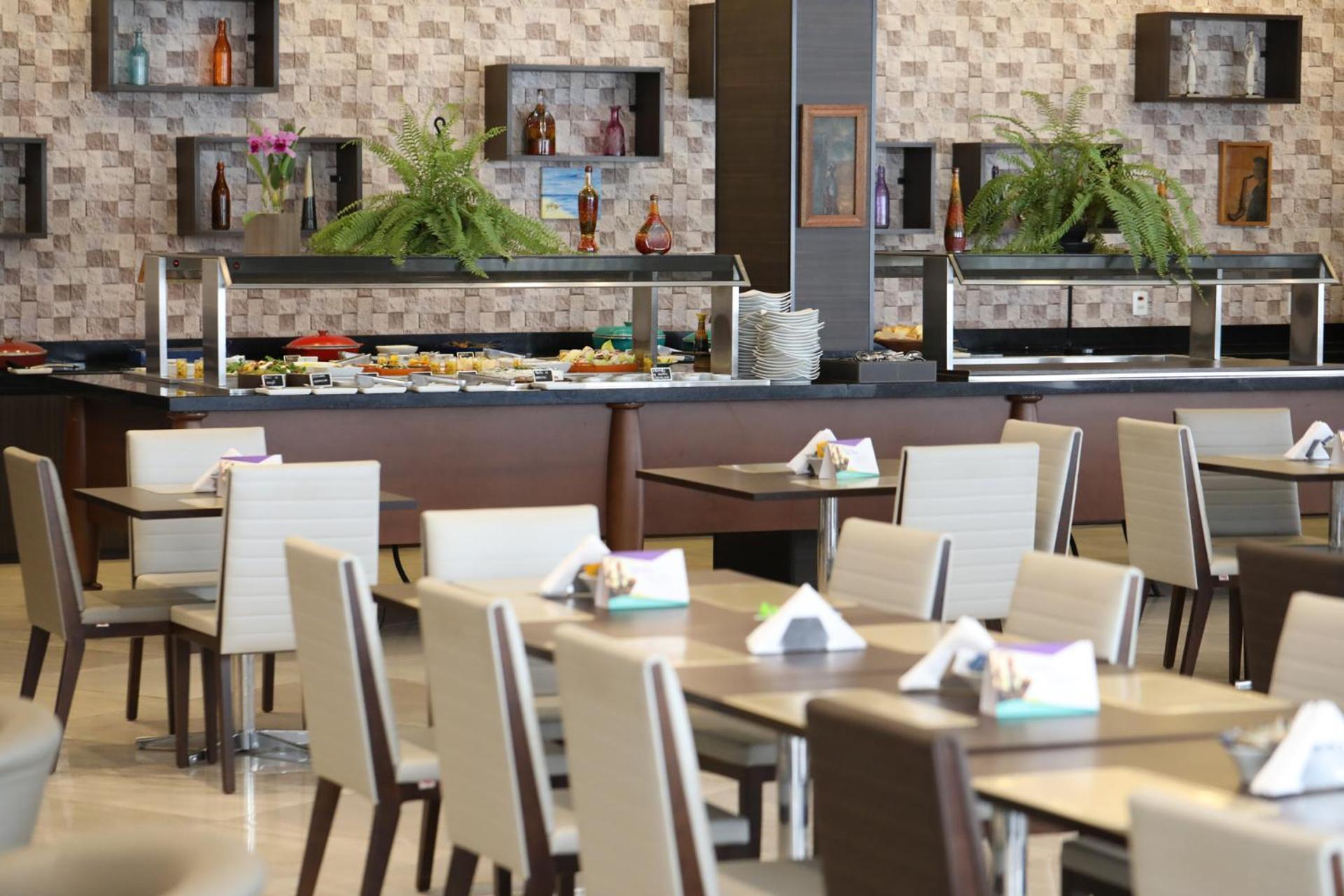 Готель Tryp By Wyndham Рібейран-Прету Екстер'єр фото The restaurant