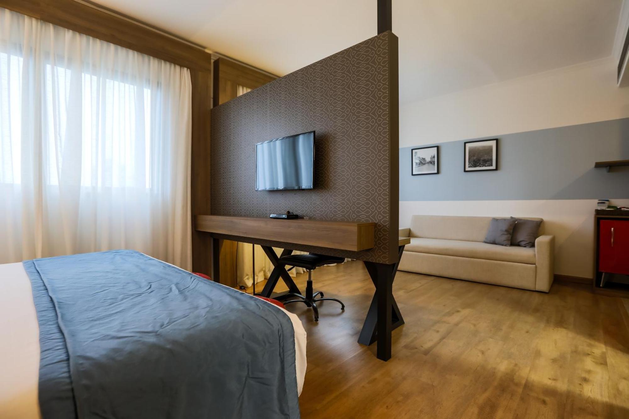 Готель Tryp By Wyndham Рібейран-Прету Екстер'єр фото