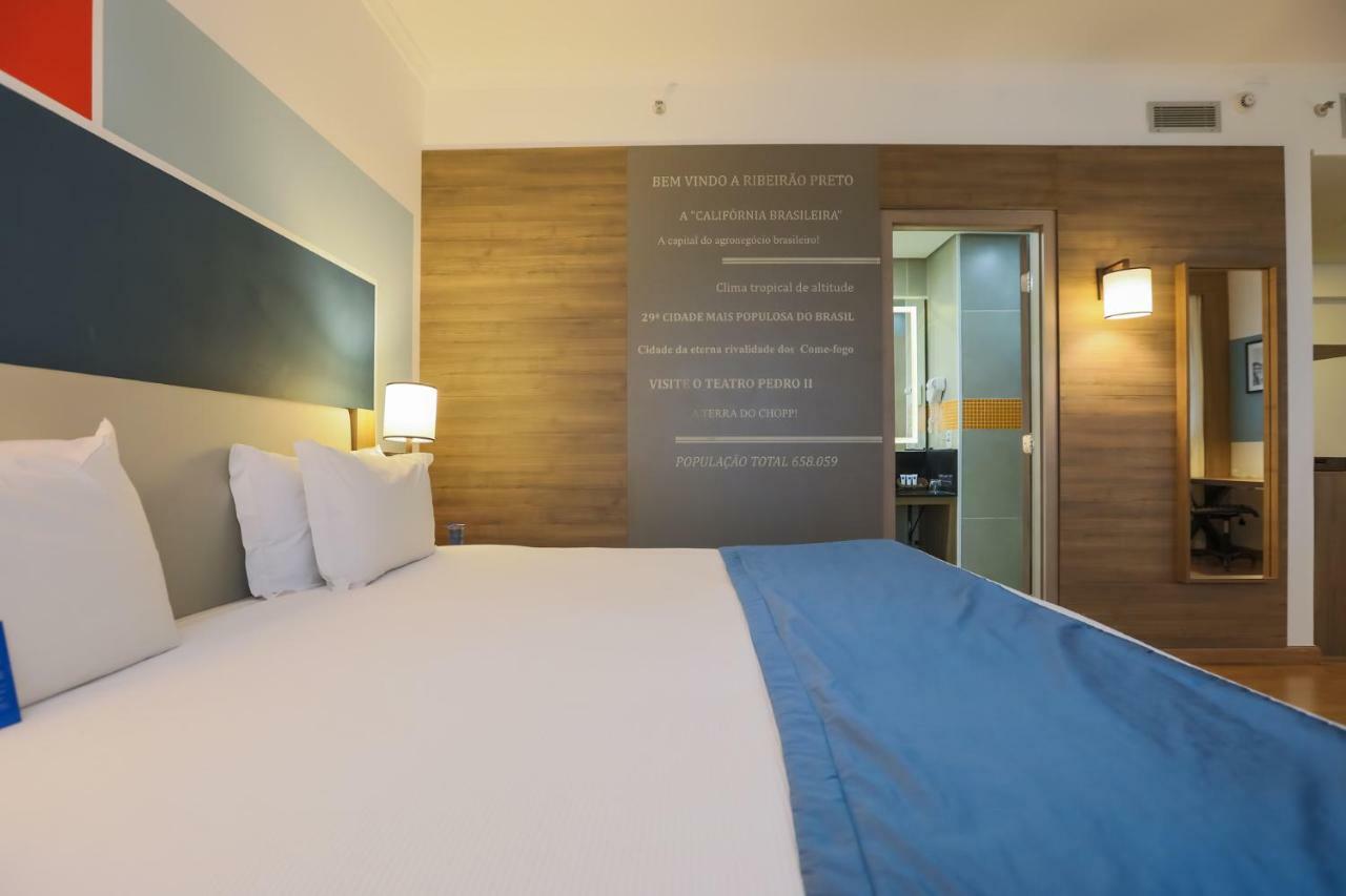 Готель Tryp By Wyndham Рібейран-Прету Екстер'єр фото A room at the hotel